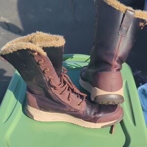 Chaco Brown Tan Winter Rain Boots with Faux Fur Lining